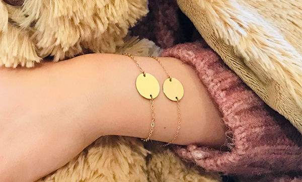 Bracelets pour enfant : des bijoux élégants pour les petits garçons et les  petites filles