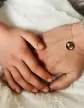 Bracelet Breloque Petits Mains en Or