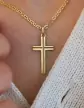 Pendentif Croix Latine Rainurée en Or