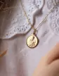 Médaille Sainte Thérèse de Profil en Or Personnalisable