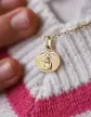 Médaille Ange Penseur Brossée Étoilée en Or Personnalisable