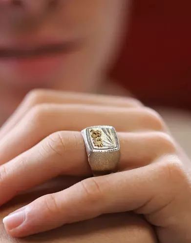 Chevalière Thor Argent Massif Brossée Étoilée