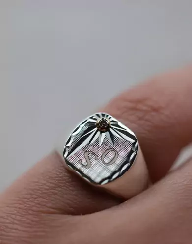 Chevalière Taylor Argent Massif Damier Diamant