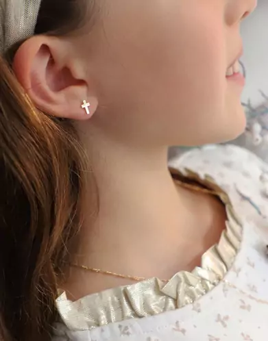 Boucles d'Oreilles Puce Croix en Or