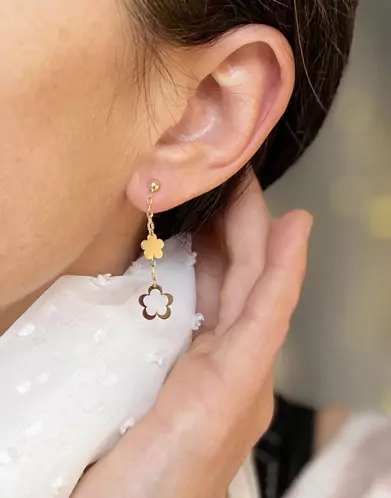 Boucles d'Oreilles Pendantes Fleurs en O