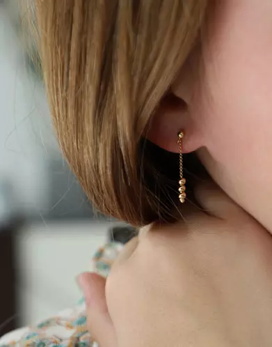 Boucles d'Oreilles Pendant 3 boules 18K