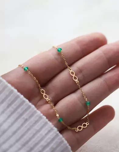Collier Infini en Or Jaune 18K et Pierres Agathe Verte