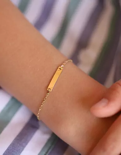 Bracelet Identité Bébé plaque rectangle Rainurée Maille Forçat