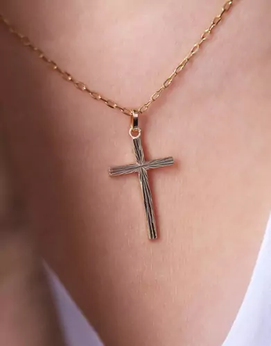 Pendentif Fine Croix Latine en Or Soleillée Personnalisable