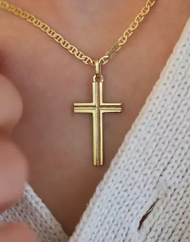Pendentif Croix Latine Rainurée en Or
