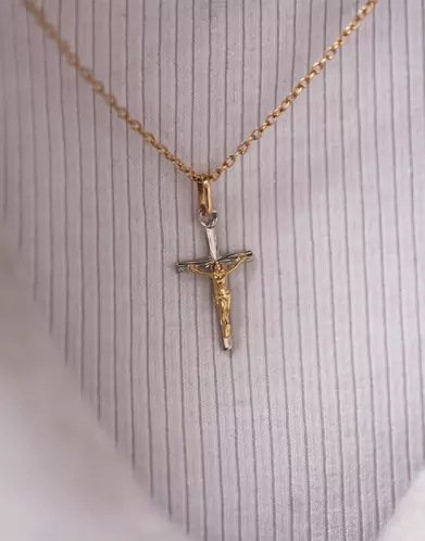 Croix Latine Étoilée et Christ en Or Bicolore