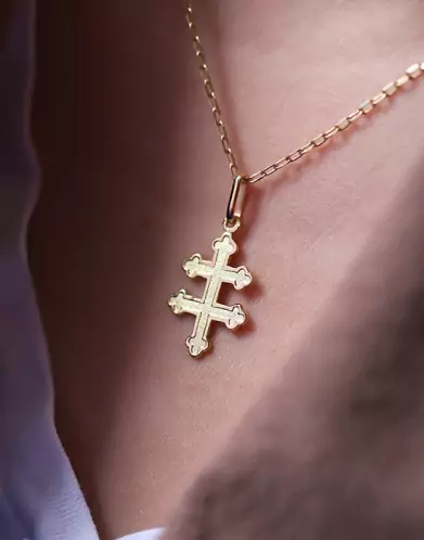 Croix Patriarcale de Lorraine en Or Satinée Personnalisable – Petit Modèle