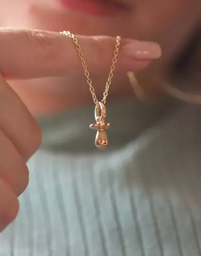 Pendentif Tétine en Or Jaune