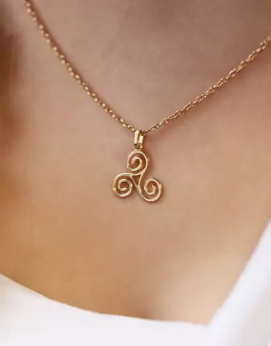 Pendentif en Or Triskell Ajouré
