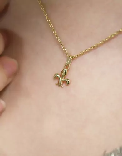 Pendentif Petite Fleur de Lys en Or
