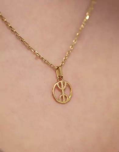 Pendentif Signe Berbère Le Yaz en Or – Petit Modèle