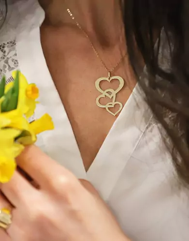 Pendentif Trois Cœurs Ajourés en Or Jaune