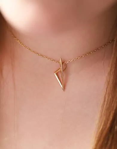 Pendentif Corse Géométrique Ajourée Relief en Or – Modèle Intermédiaire