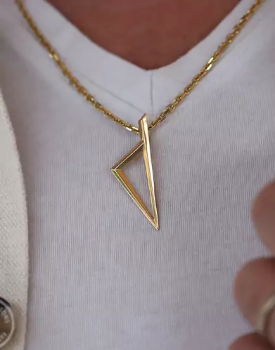 Pendentif Corse Géométrique Ajourée Relief en Or – Grand Modèle