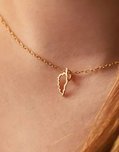 Pendentif Corse Ajouré en Or – Petit Modèle