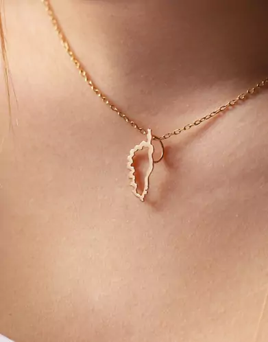 Pendentif Corse Ajouré en Or – Modèle Taille intermédiaire