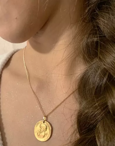 Médaille Ange qui prie