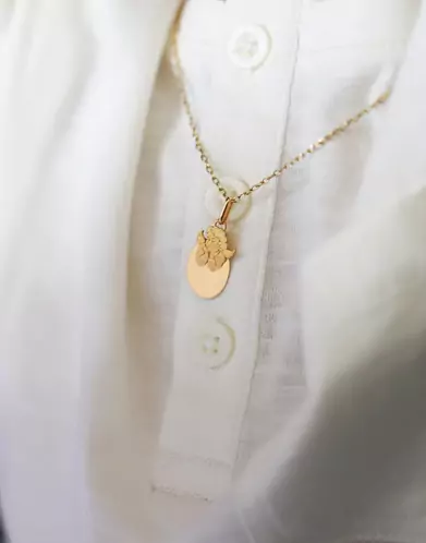 Médaille de baptême Ange Raphaël Décor