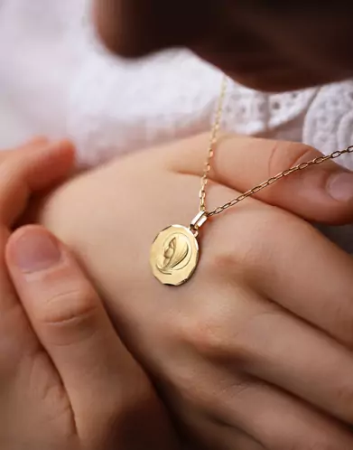 Médaille de baptême Vierge auréolée contourée