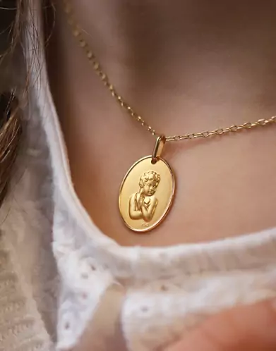 Médaille Ange à la Colombe Ovale