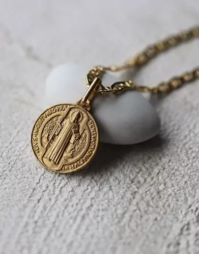 Médaille Saint Benoît en or personnalisable