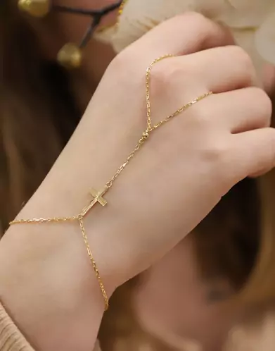 Chaîne de main Sorcière Croix en Or