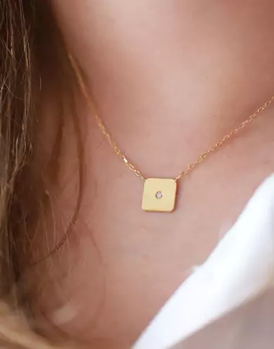 Collier Carré avec Diamant Adam & Eve en Or Grand modèle